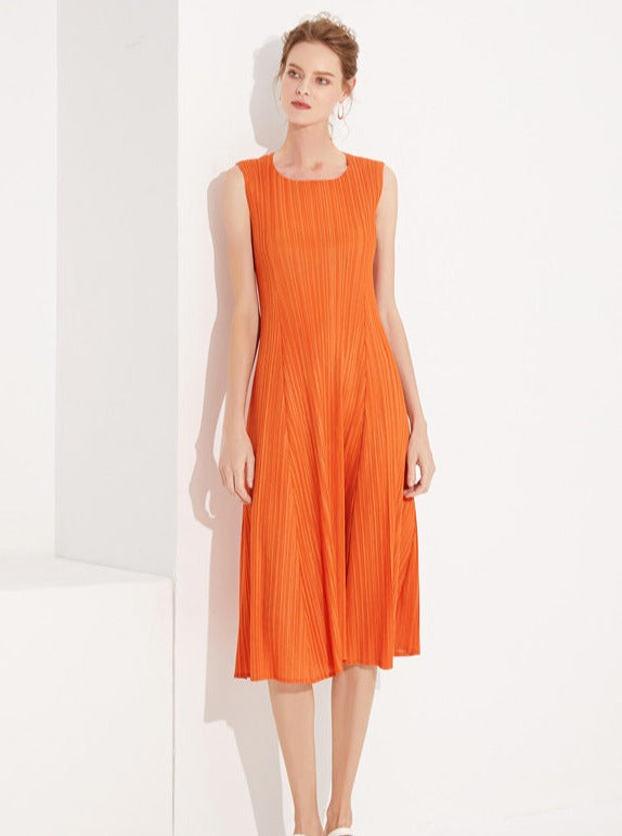 Temperament Slim Pleated Round Neck Dress