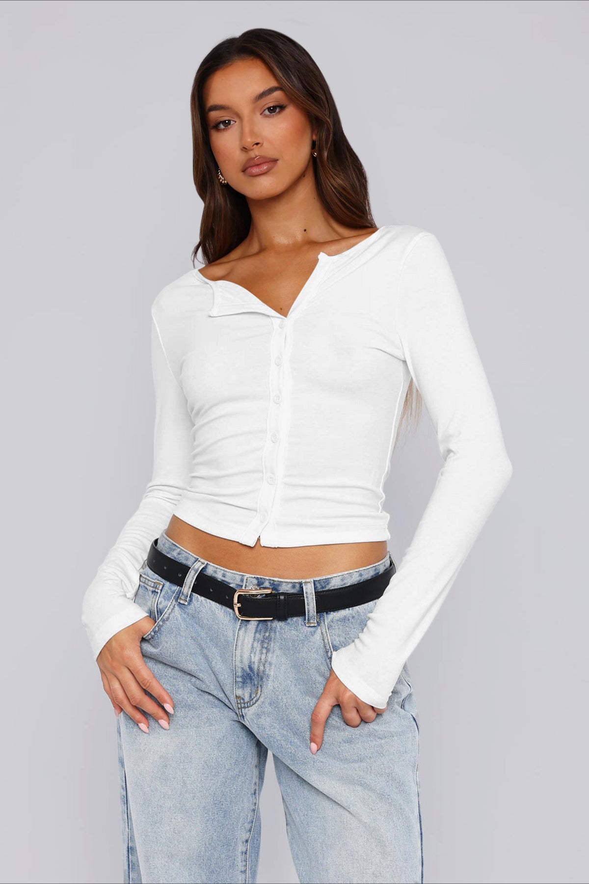 Damen Crop-Pullover mit Knopfleiste – Stilvoll und Figurschmeichelnd