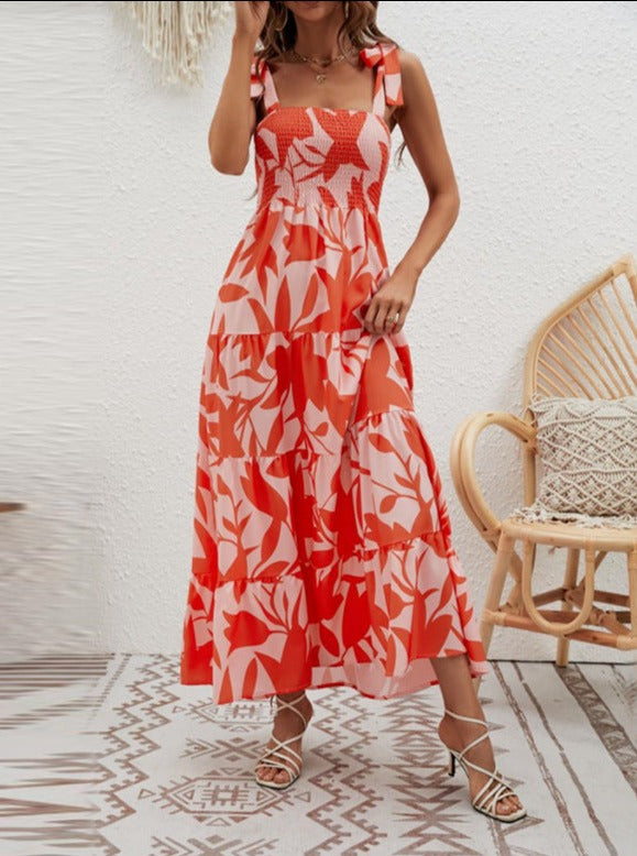 Vestido midi sin mangas con escote halter y fruncido en capas 