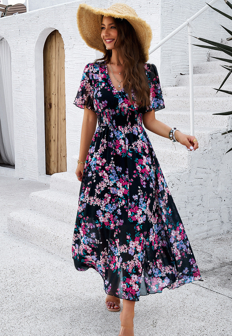 Vestido de verano con escote en V y estampado floral