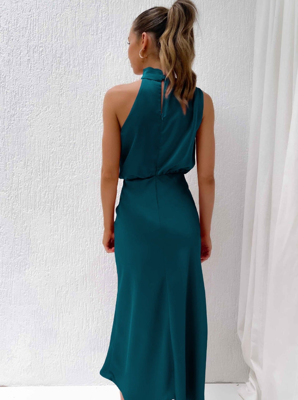 Elegantes Satinkleid Petrol Midi Hochgeschlossen Festlich Sommerabendkleid