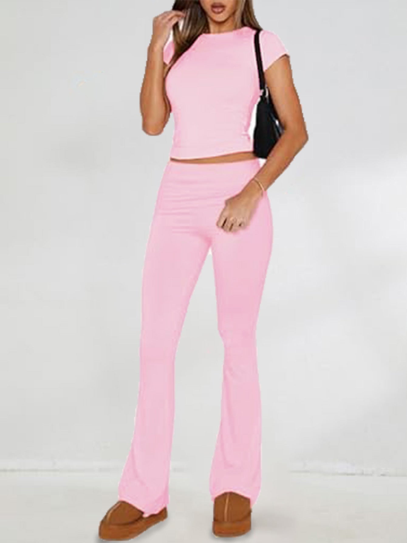 Conjunto de pantalón y top corto de manga corta ajustados e informales de color rosa 