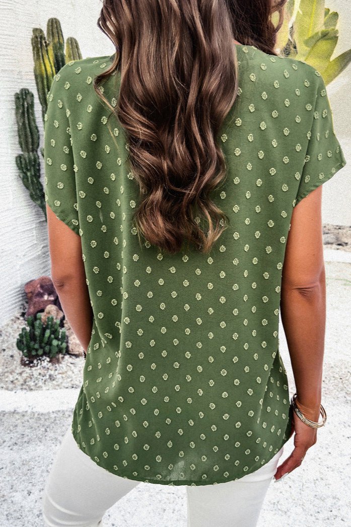 Blusa bordada con escote en V y mangas cortas de color verde chic 