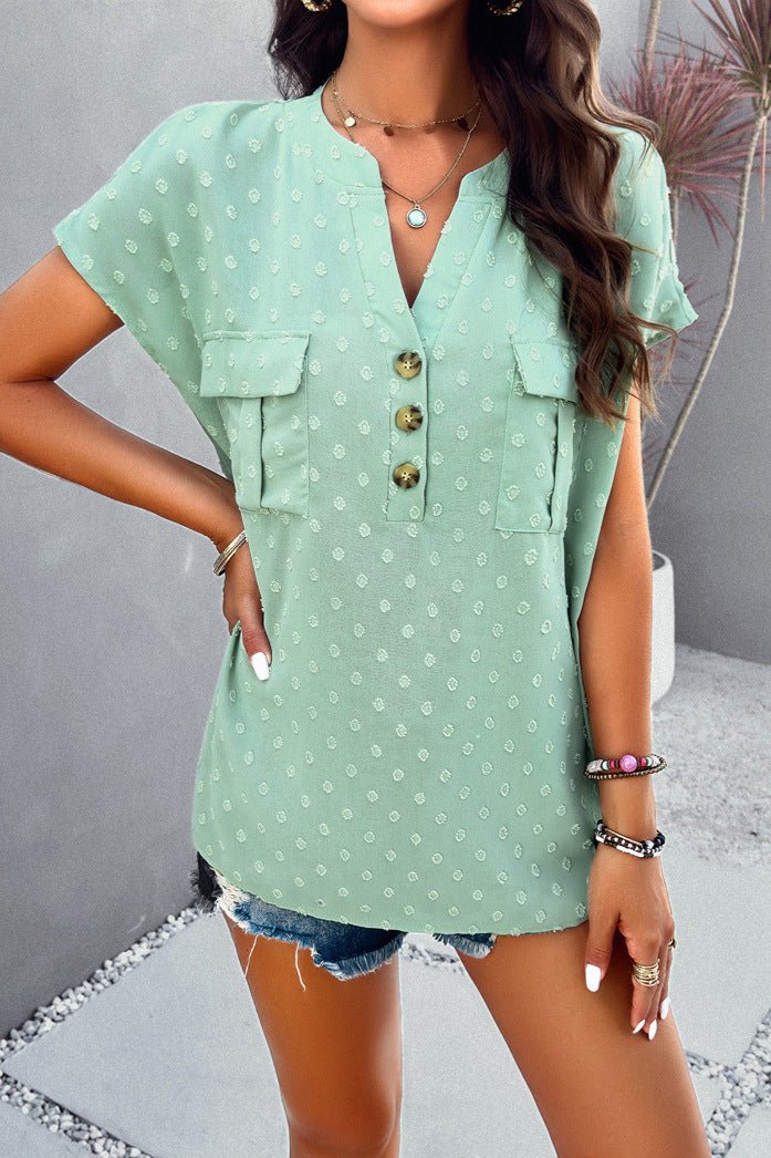 Blusa elegante color aguamarina con escote en V y mangas cortas bordadas 