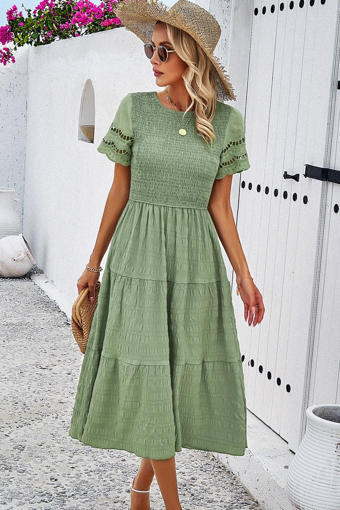 Vestido midi informal de color verde liso con encaje de crochet y mangas en forma de A 