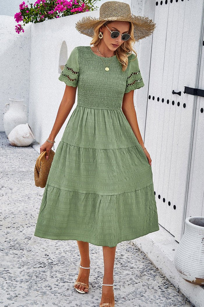 Vestido midi informal de color verde liso con encaje de crochet y mangas en forma de A 