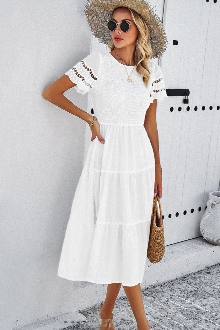 Vestido midi informal de color blanco liso con encaje de crochet y mangas en forma de A 