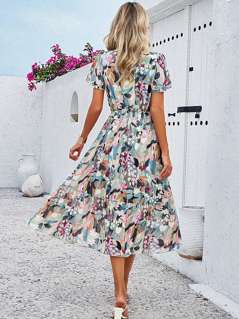 Vestido de verano con escote en V y estampado floral verde 