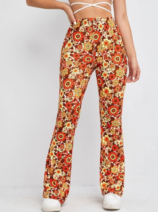 Pantalones sexis con cintura alta y estampado floral 