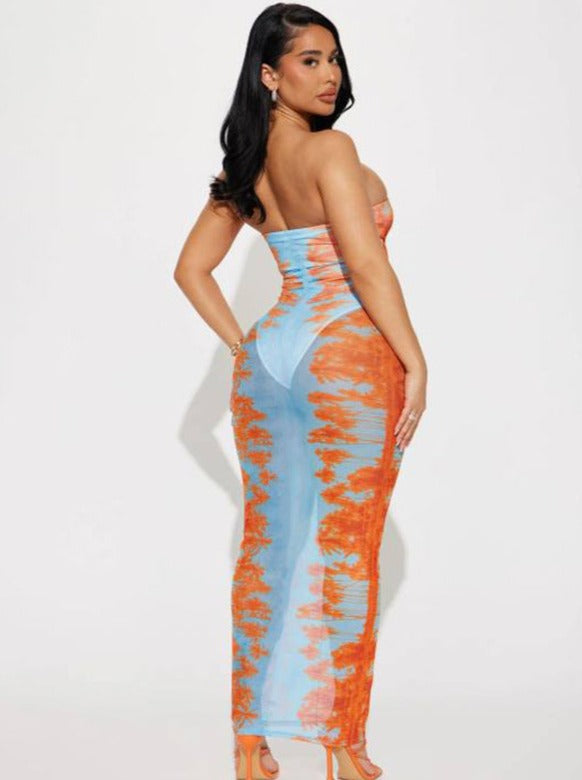 Vestido tubo con efecto tie dye en color azul y naranja y malla transparente 