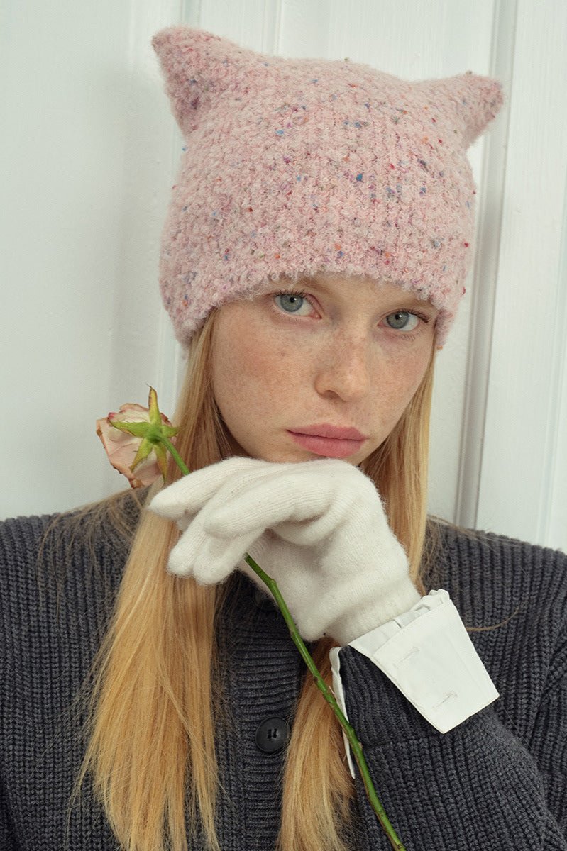 Lindo gorro de lana tejido con orejas de gato 